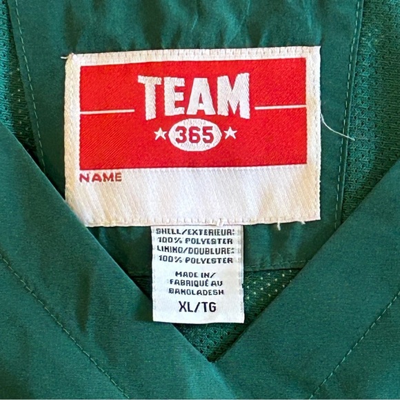 Team 365 most weather pull over.  Size: XL - Picture 3 of 12